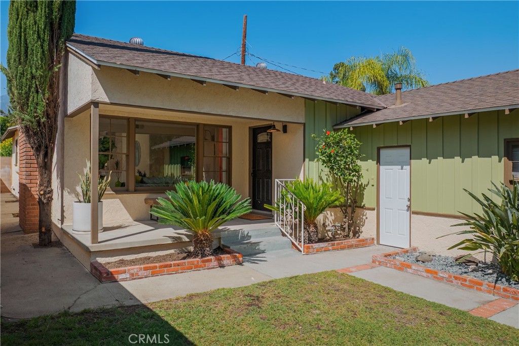 3550 La Crescenta Avenue