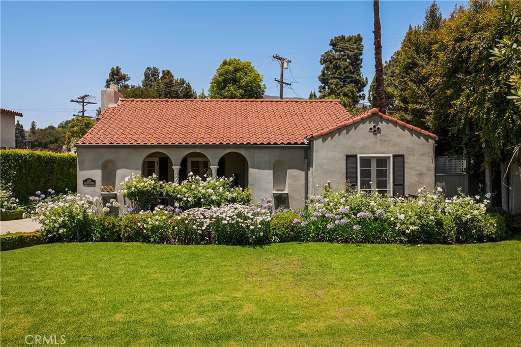 1243 Rossmoyne Avenue