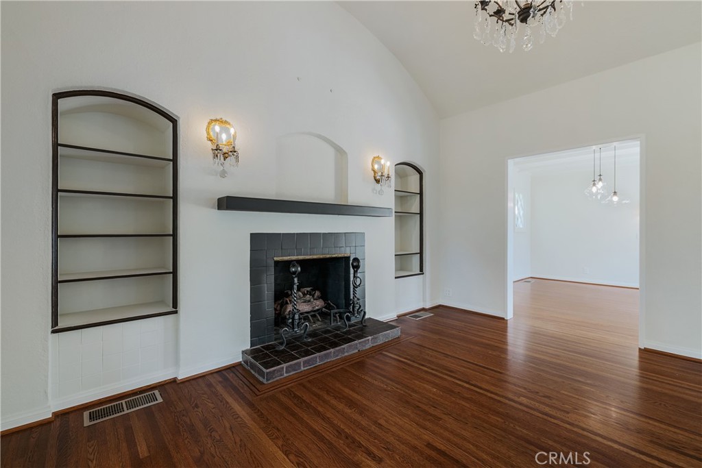 1243 Rossmoyne Avenue