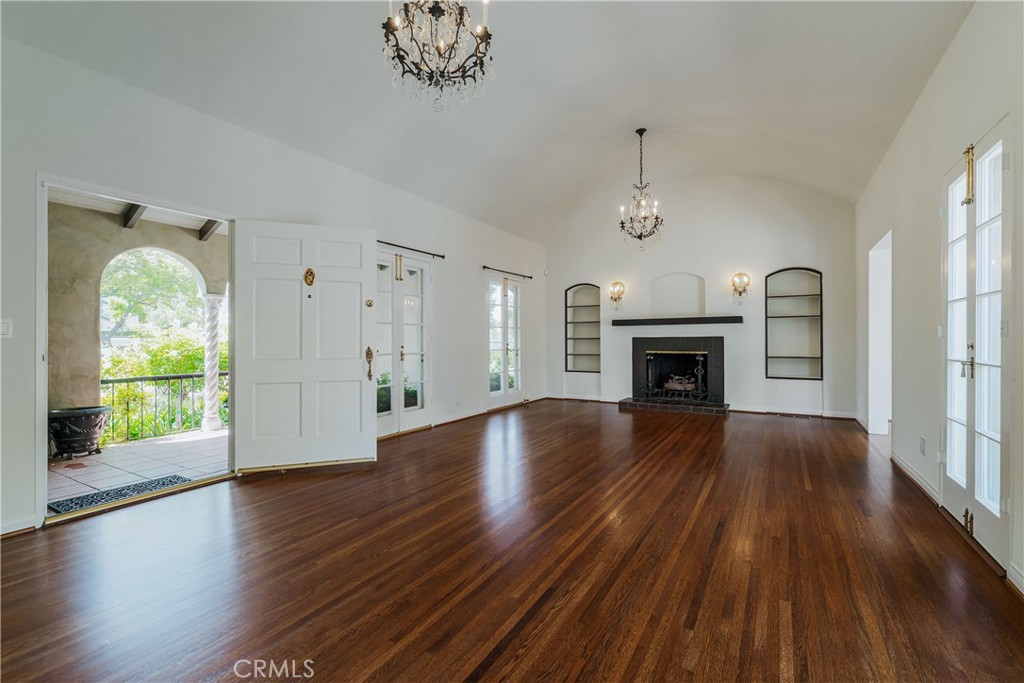 1243 Rossmoyne Avenue