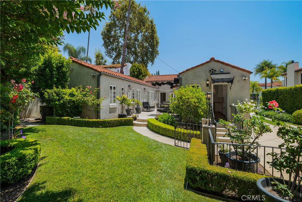 1243 Rossmoyne Avenue