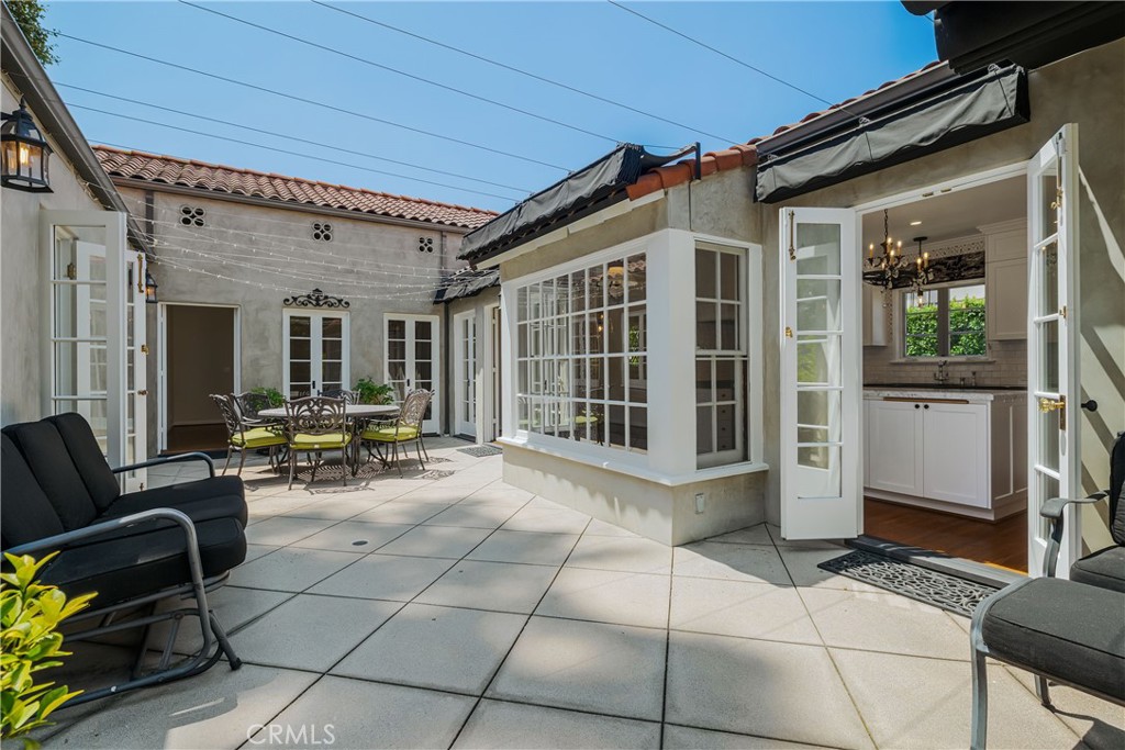 1243 Rossmoyne Avenue
