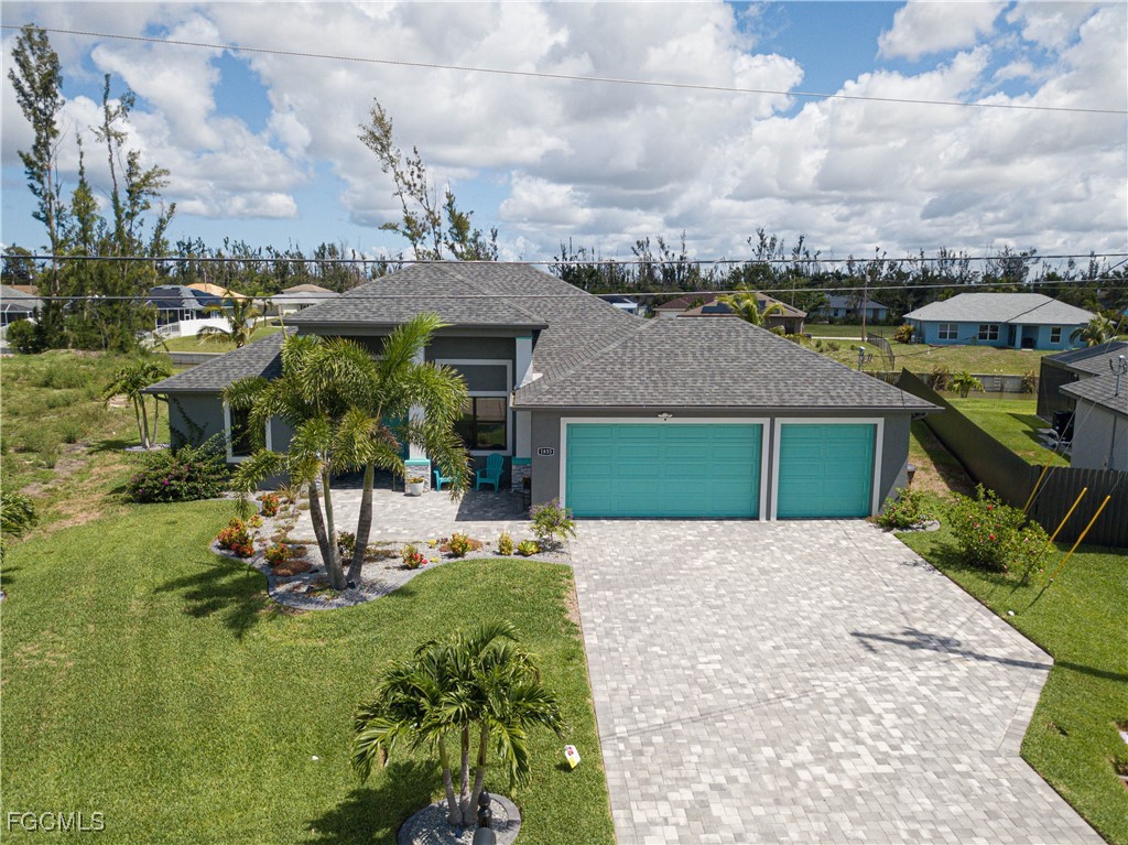 1833 SW 11th TER