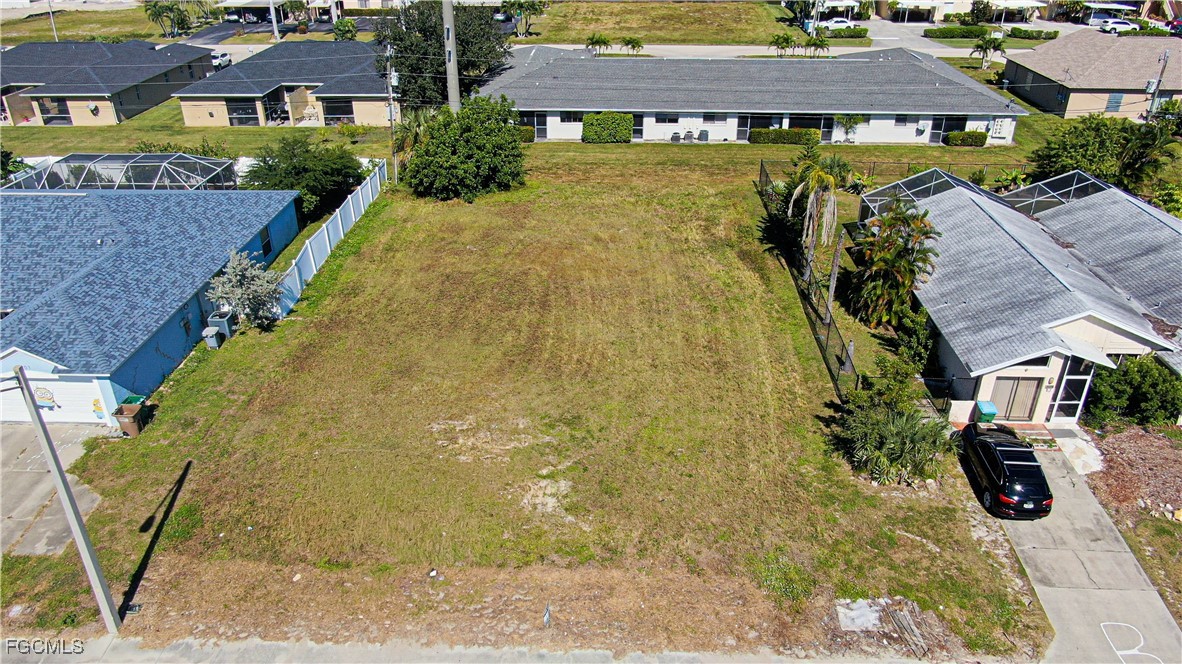 933 Cape Coral PKWY W