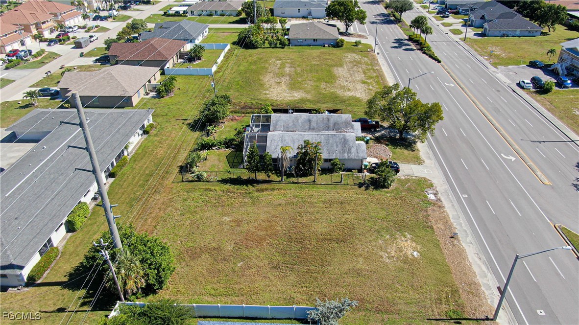 933 Cape Coral PKWY W