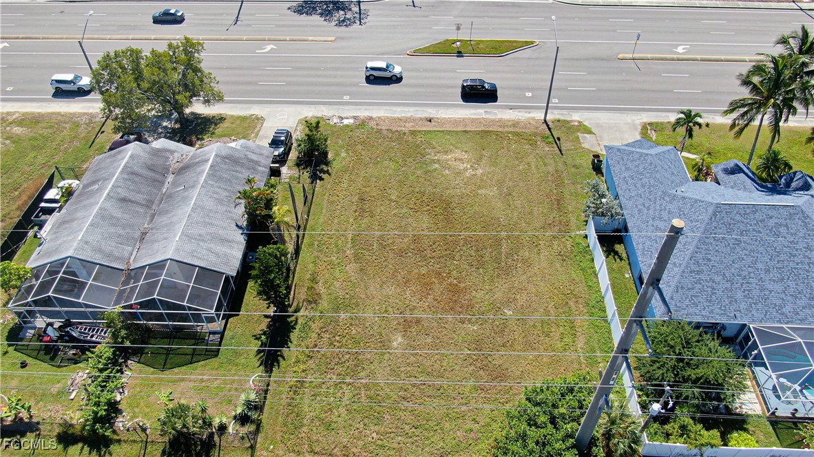 933 Cape Coral PKWY W