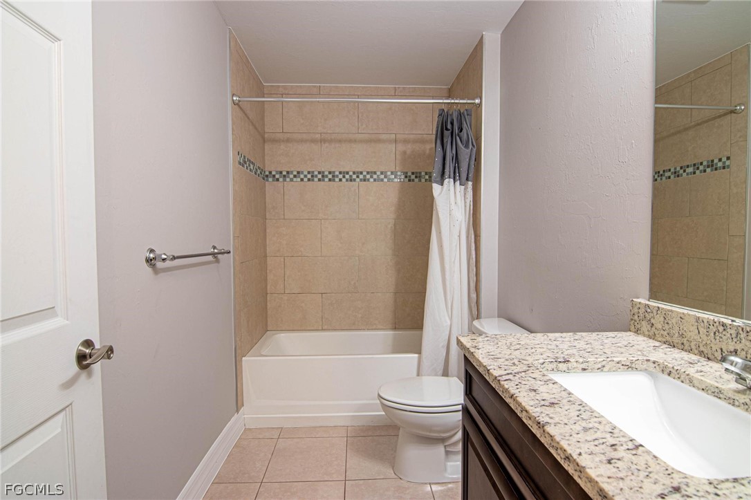 723 SW 40th TER