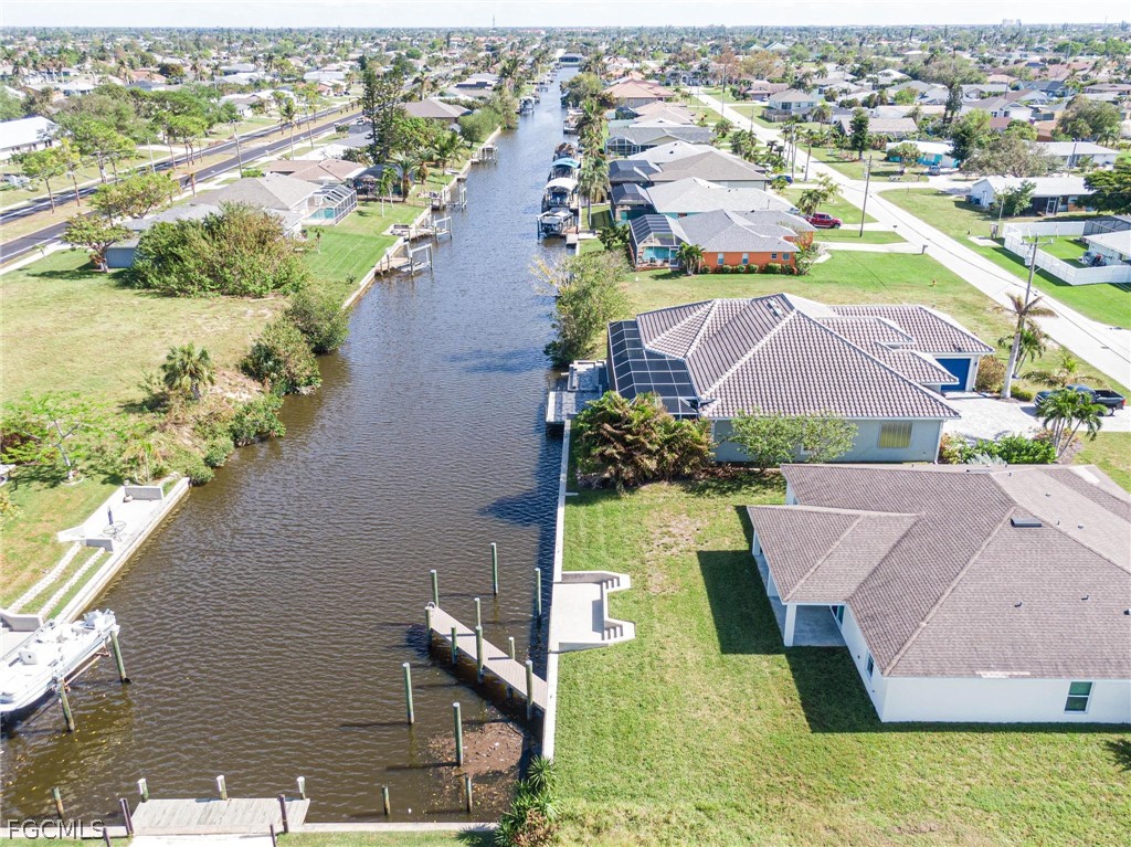 723 SW 40th TER