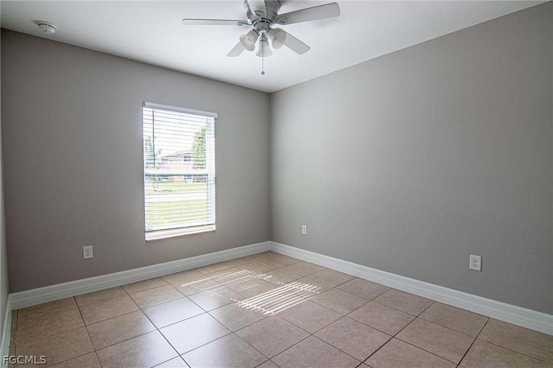 723 SW 40th TER