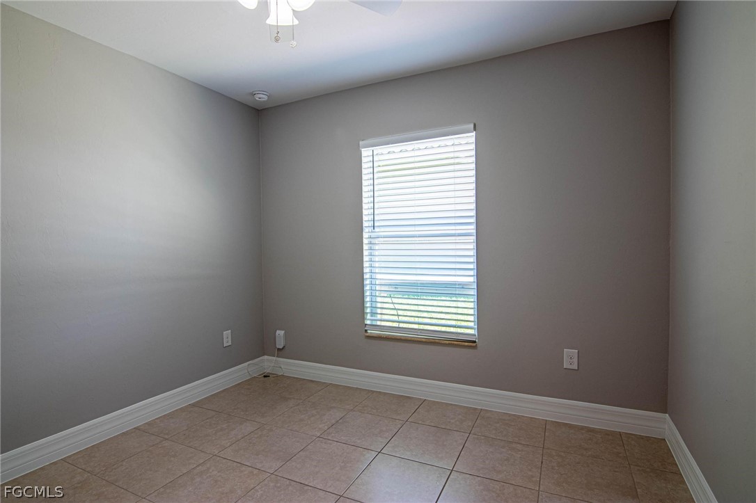 723 SW 40th TER
