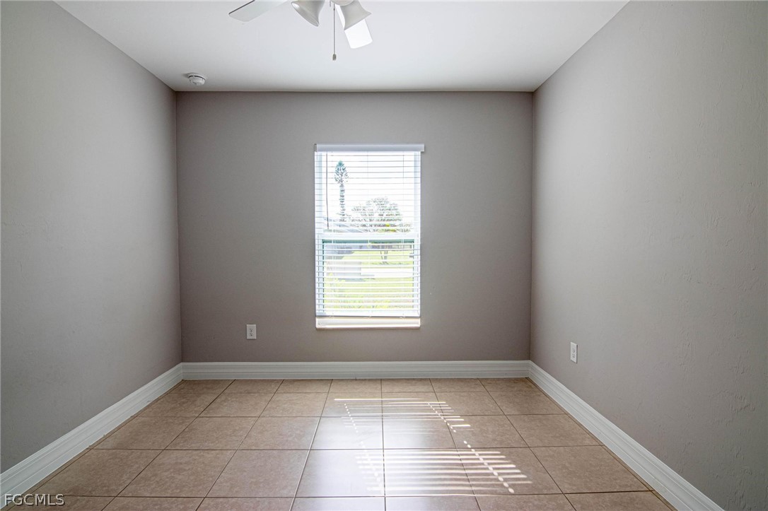 723 SW 40th TER