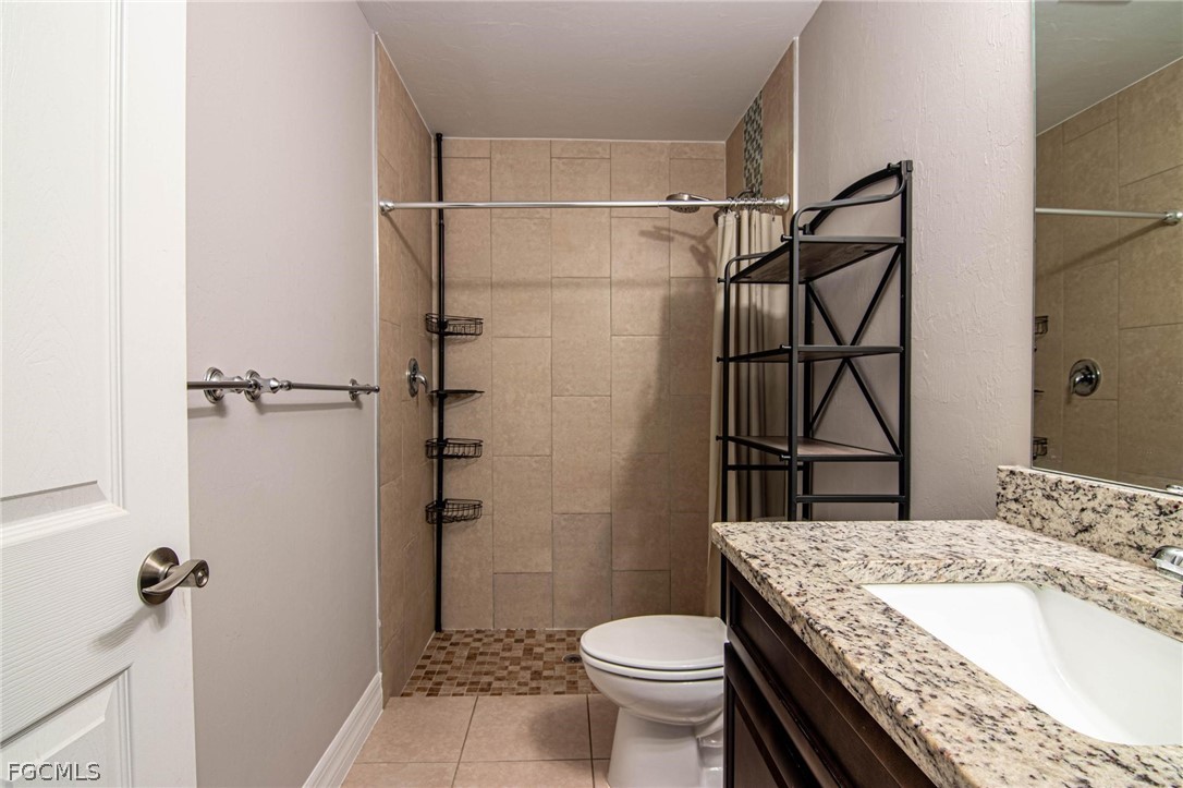 723 SW 40th TER