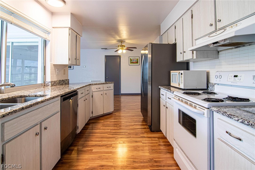 2112 Cornwallis PKWY