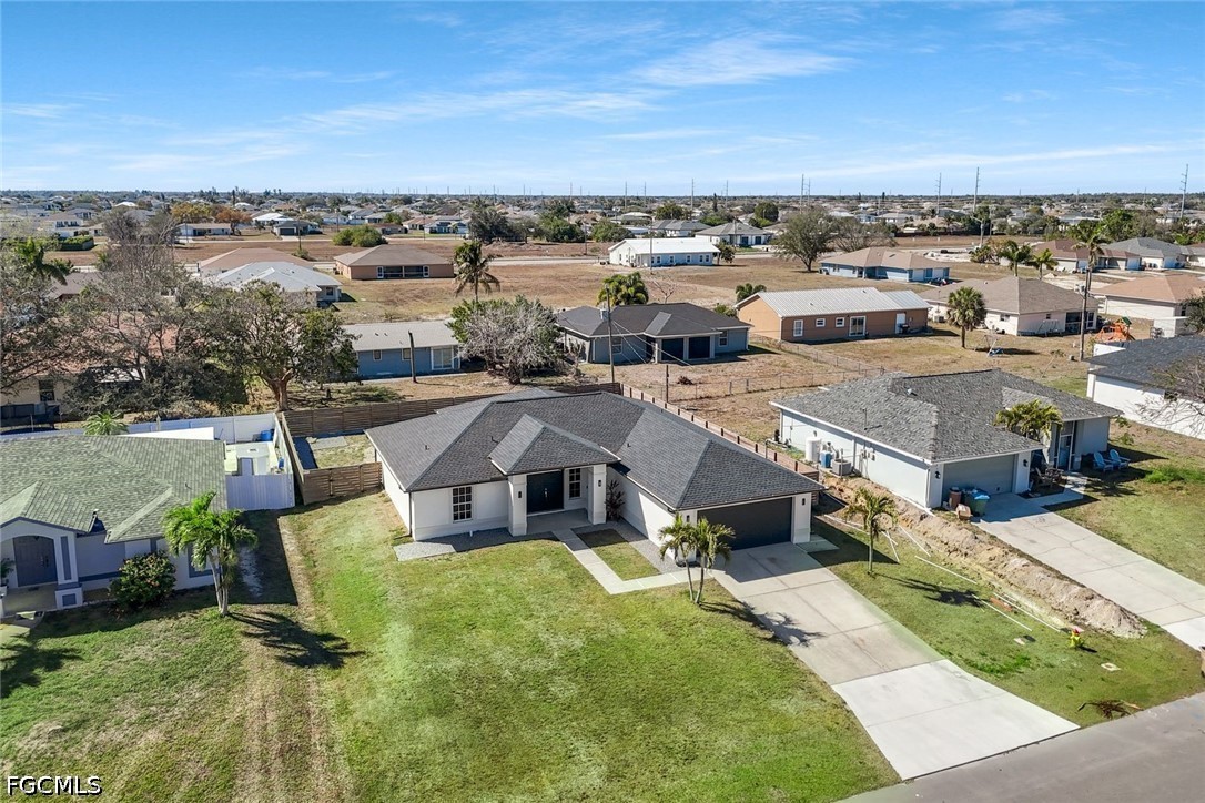 2200 NE 9th AVE