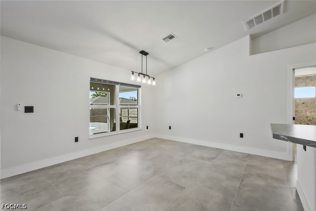 2200 NE 9th AVE
