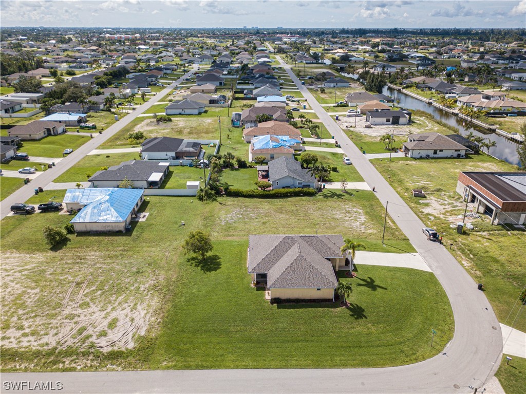 127 NW 13th PL