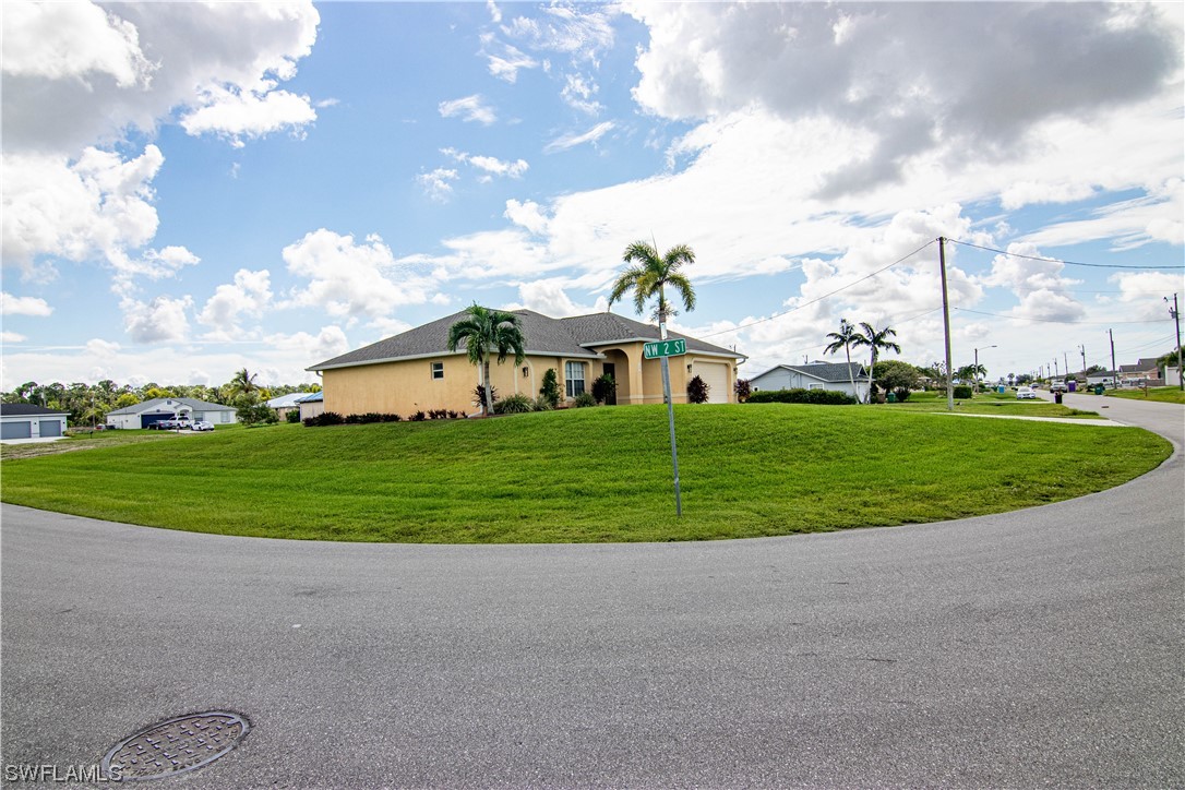 127 NW 13th PL
