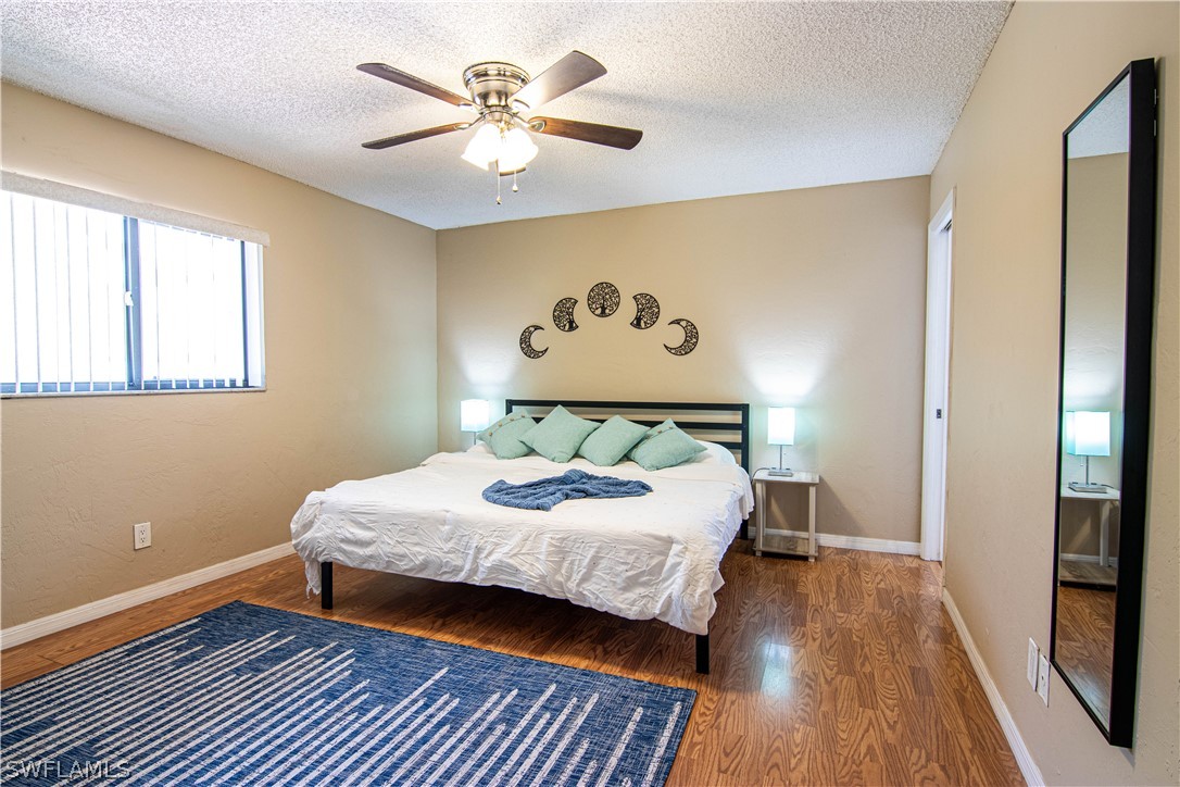 704 SE 11th PL