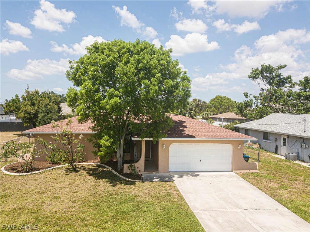 704 SE 11th PL