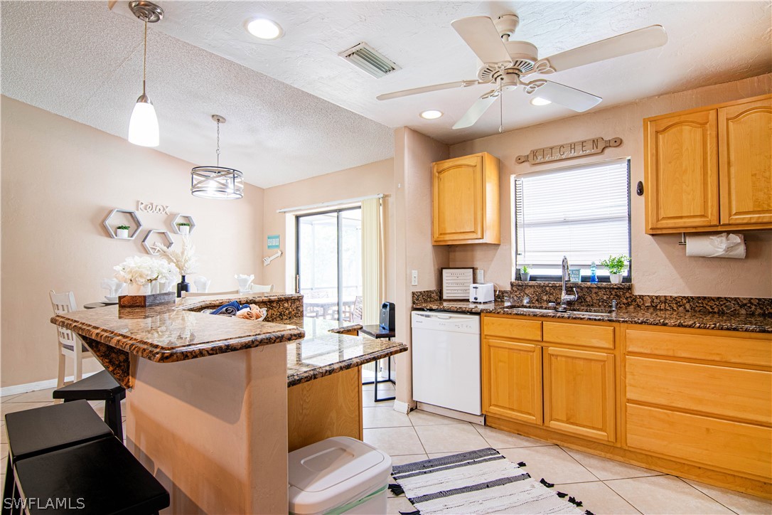 704 SE 11th PL