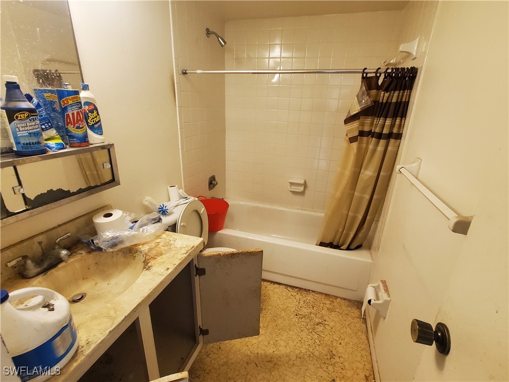 7050 Nantucket CIR 6