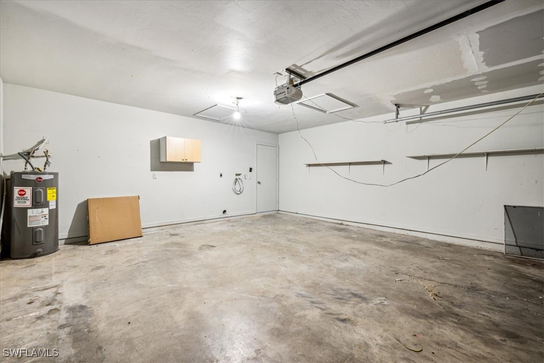 2701 SW 8th CT