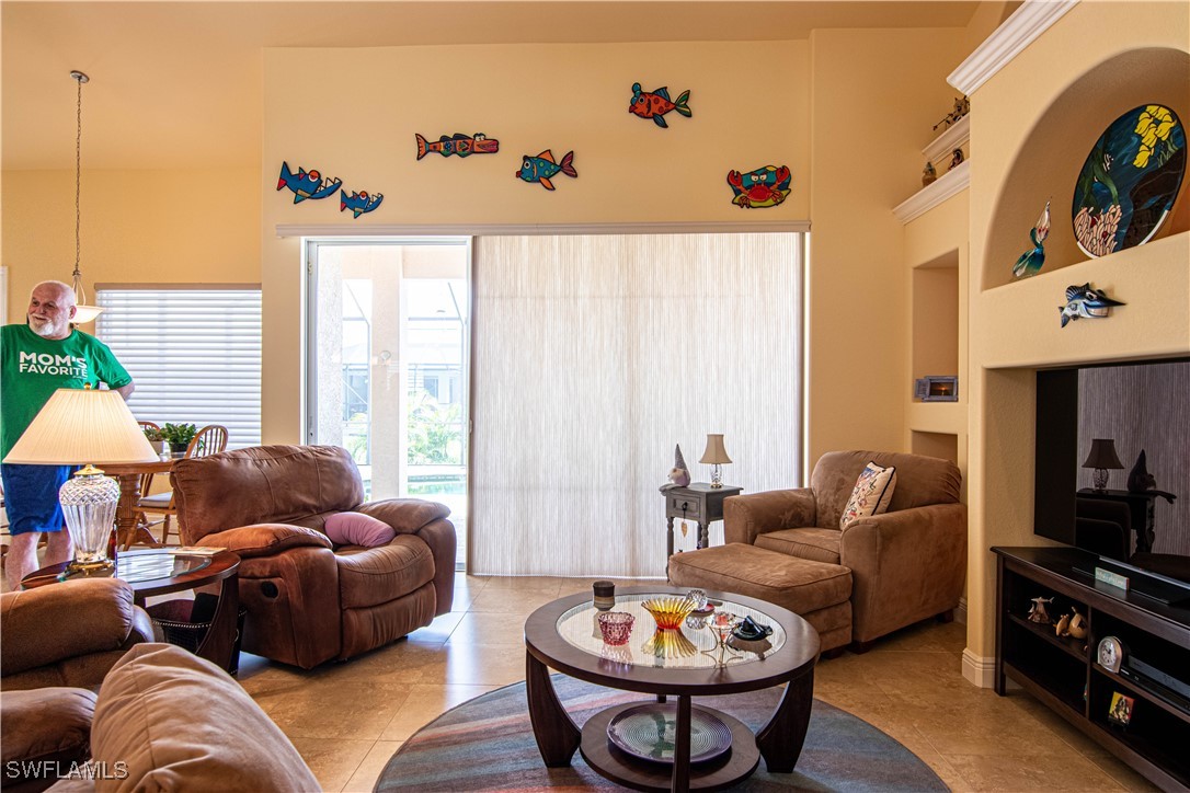 1237 NW 36th AVE