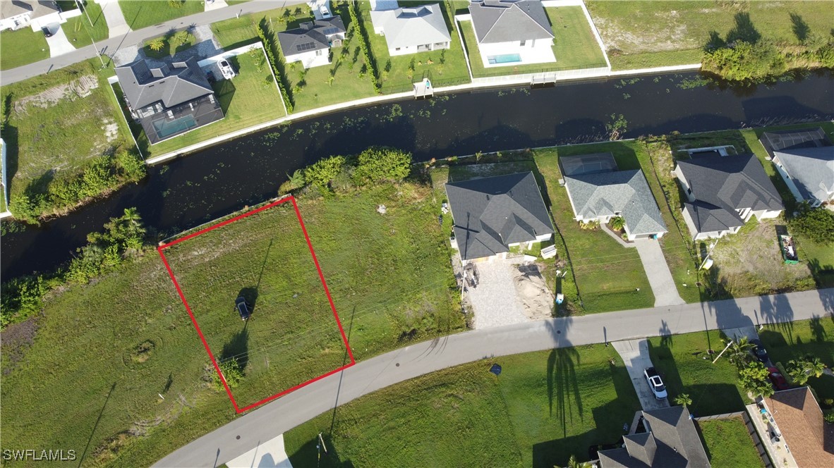 316 SW 13th CT