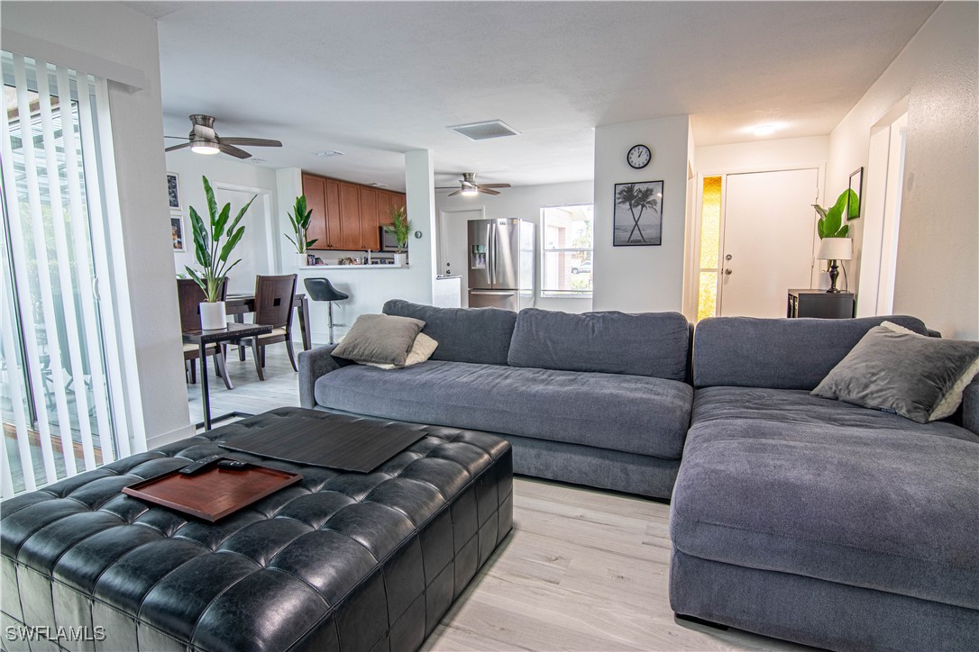1913 SE 15th PL