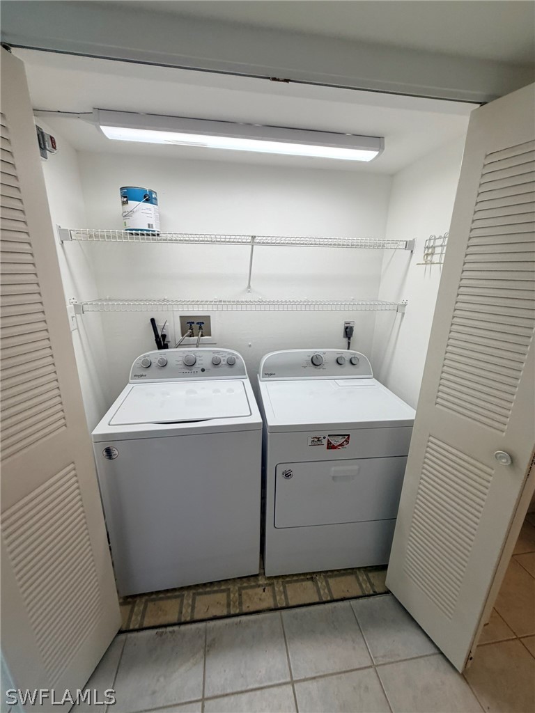 5709 Foxlake DR Apt 2