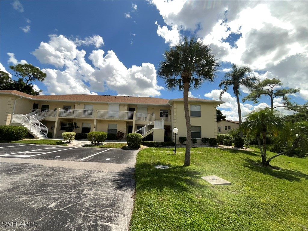 5709 Foxlake DR Apt 2