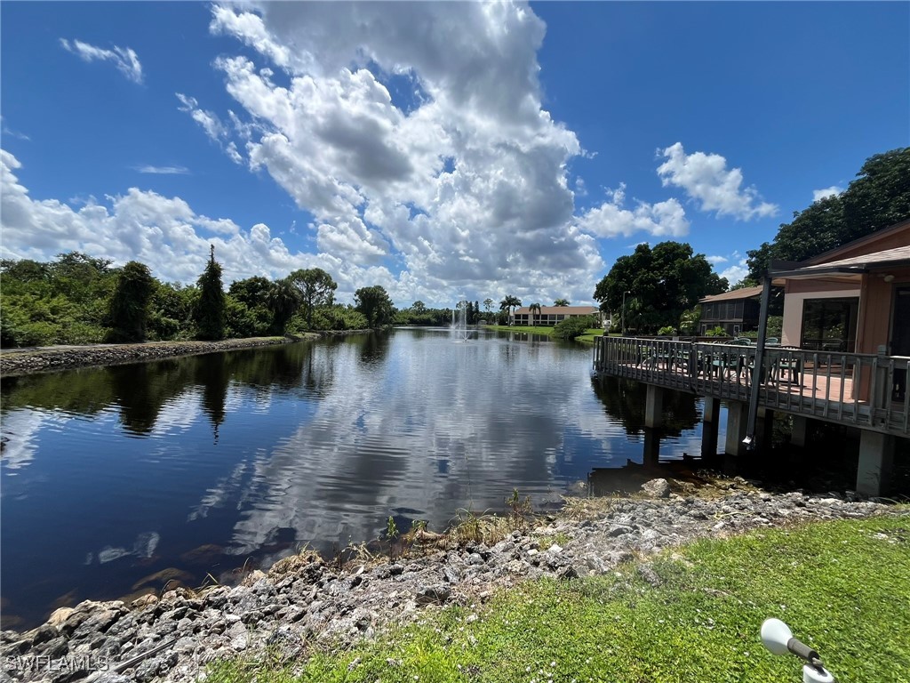 5709 Foxlake DR Apt 2