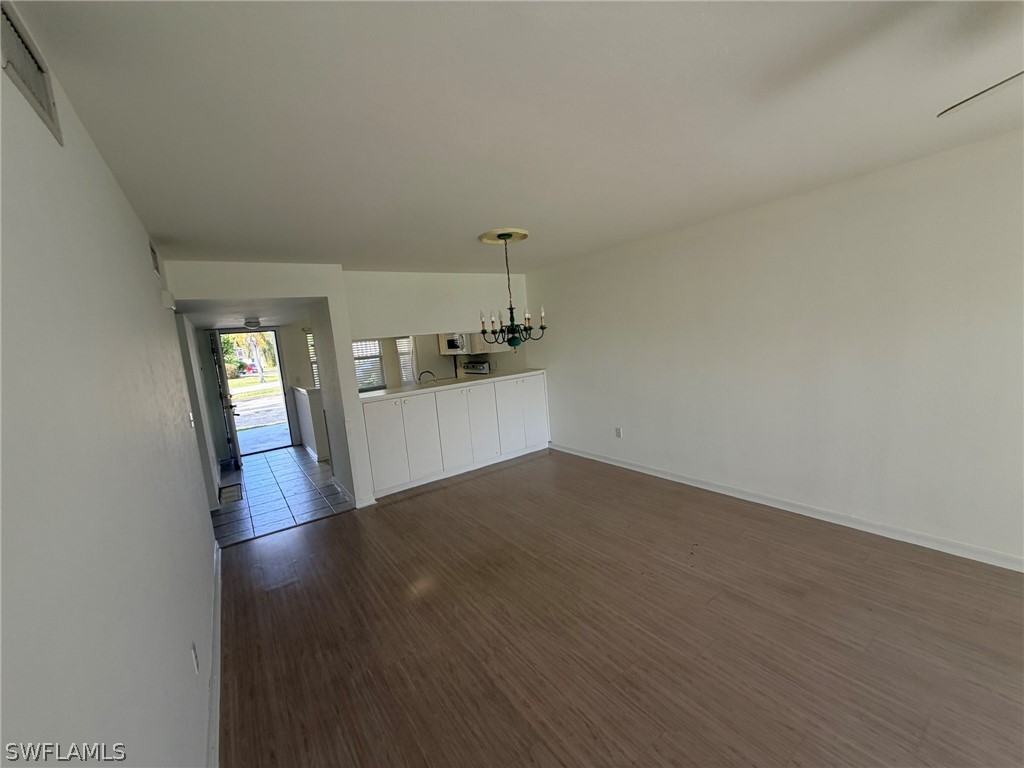 5709 Foxlake DR Apt 2