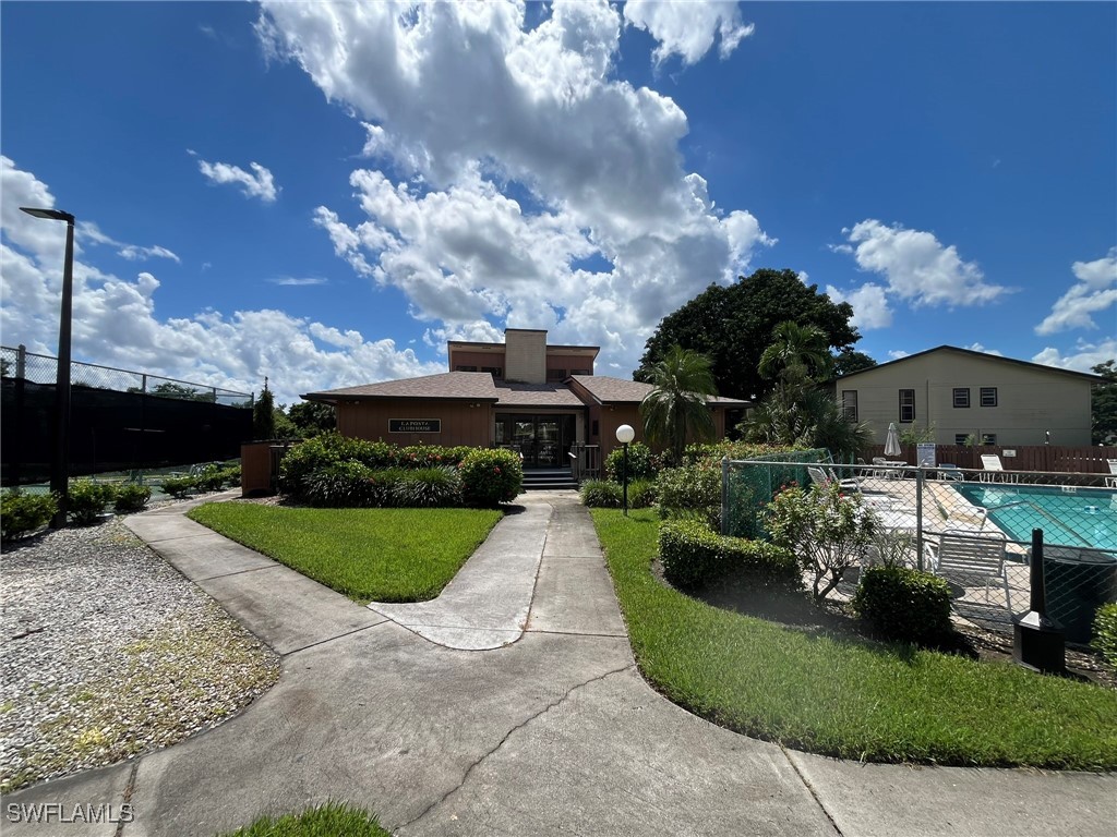 5709 Foxlake DR Apt 2