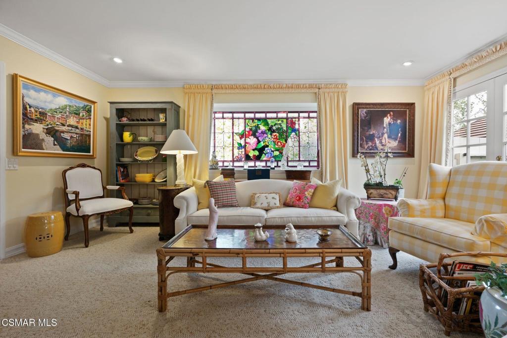 6477 Tamarind Street