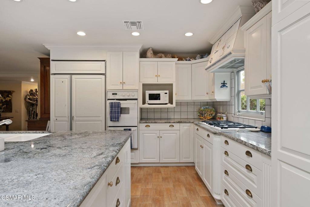 6477 Tamarind Street