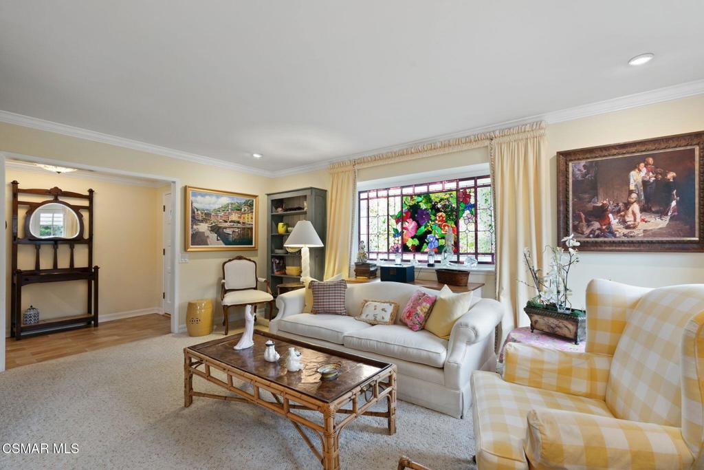 6477 Tamarind Street