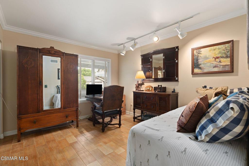 6477 Tamarind Street