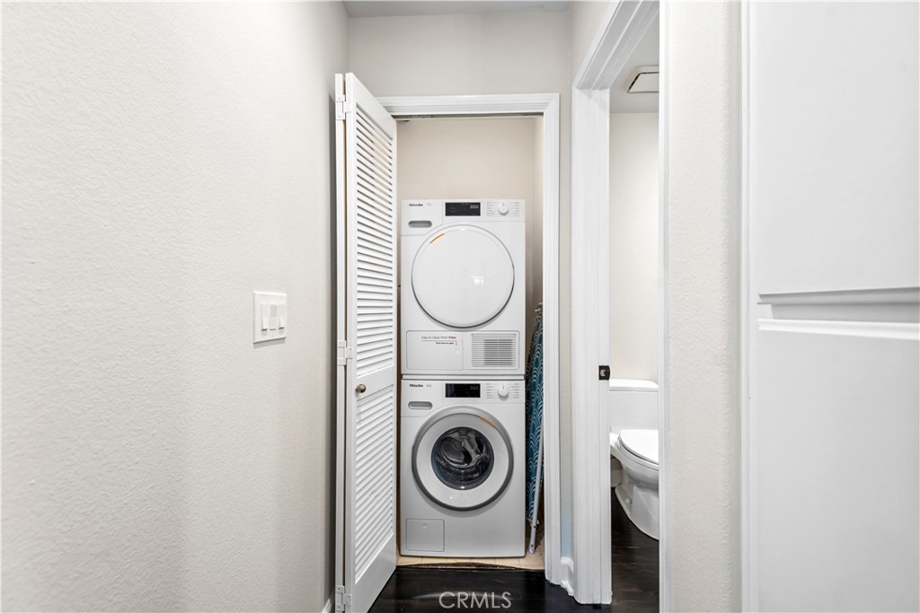 946 Blue Mountain Circle