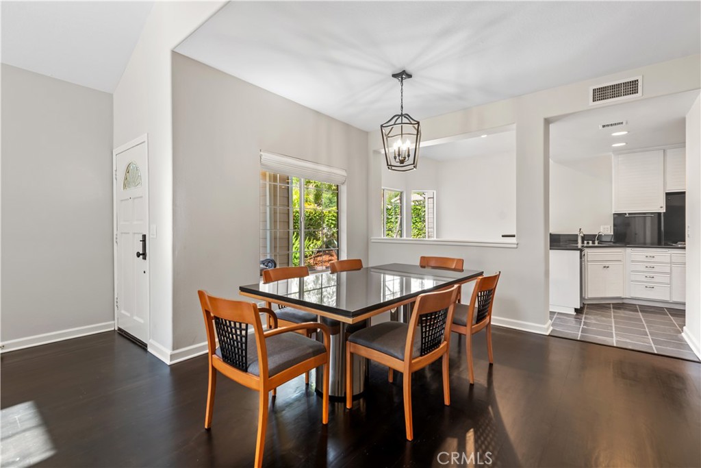 946 Blue Mountain Circle