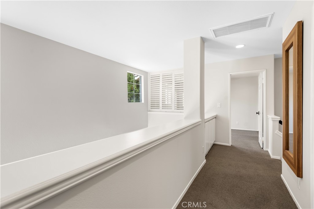 946 Blue Mountain Circle