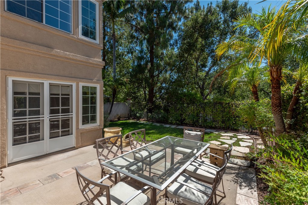 946 Blue Mountain Circle