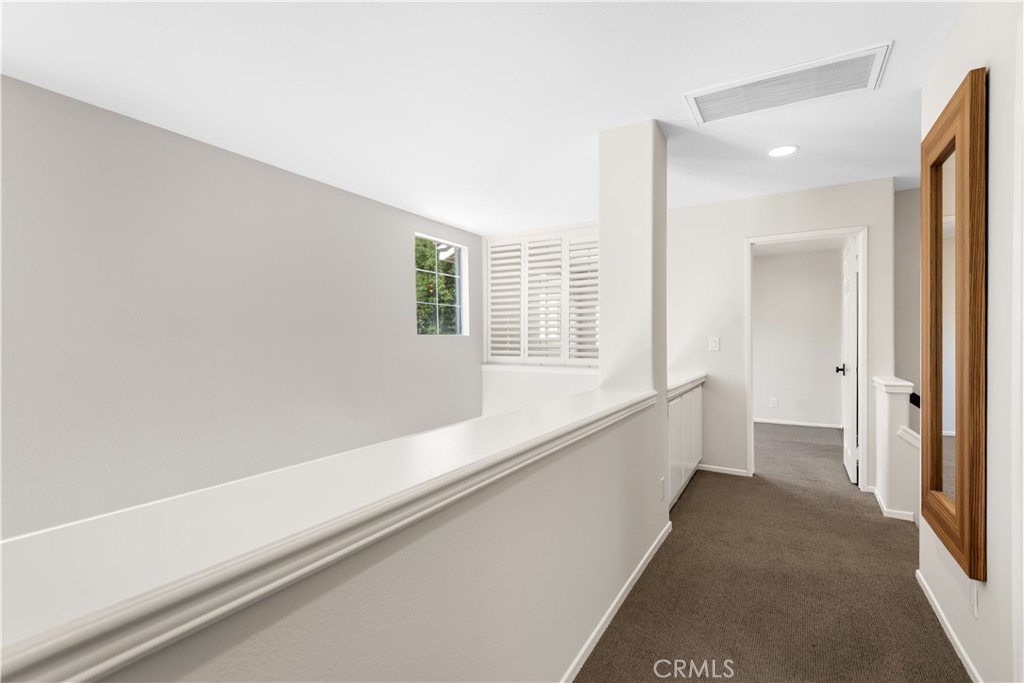 946 Blue Mountain Circle