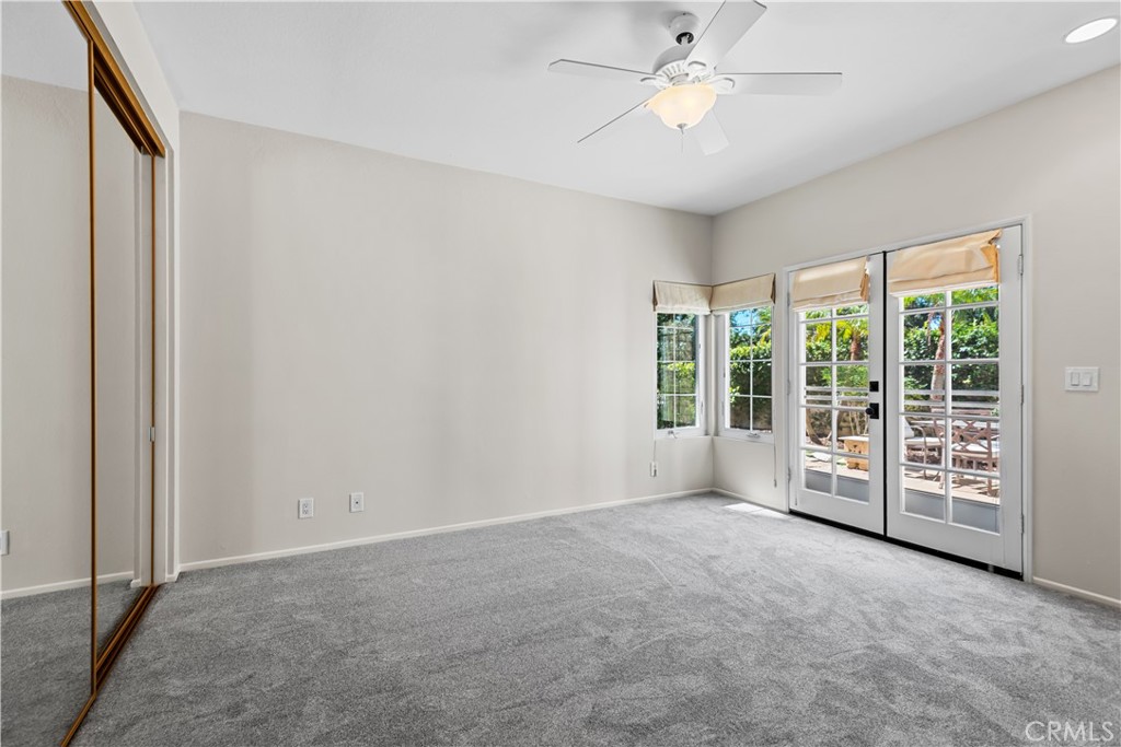 946 Blue Mountain Circle