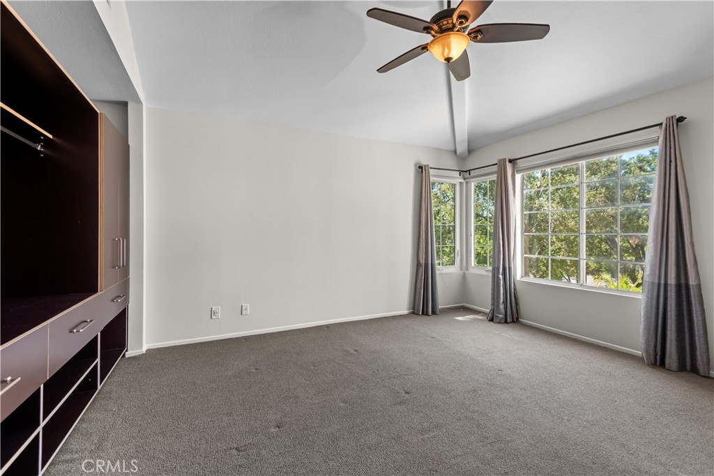 946 Blue Mountain Circle