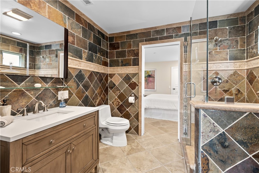 1000 MANDALAY BEACH RD