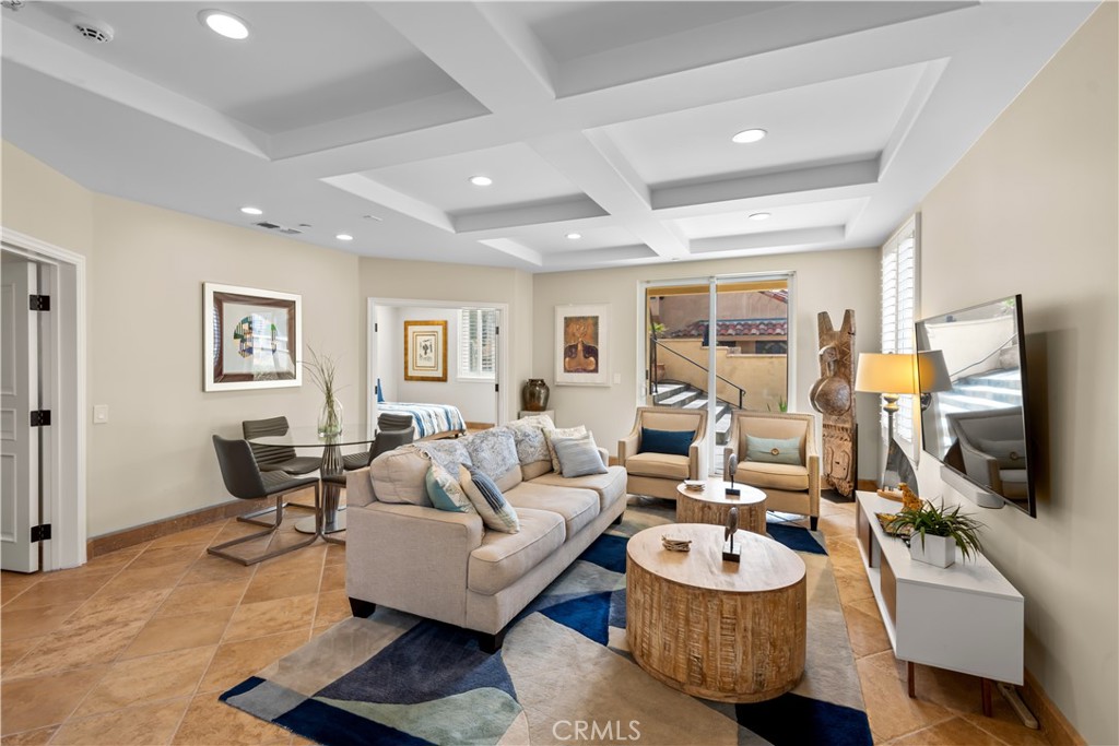 1000 MANDALAY BEACH RD