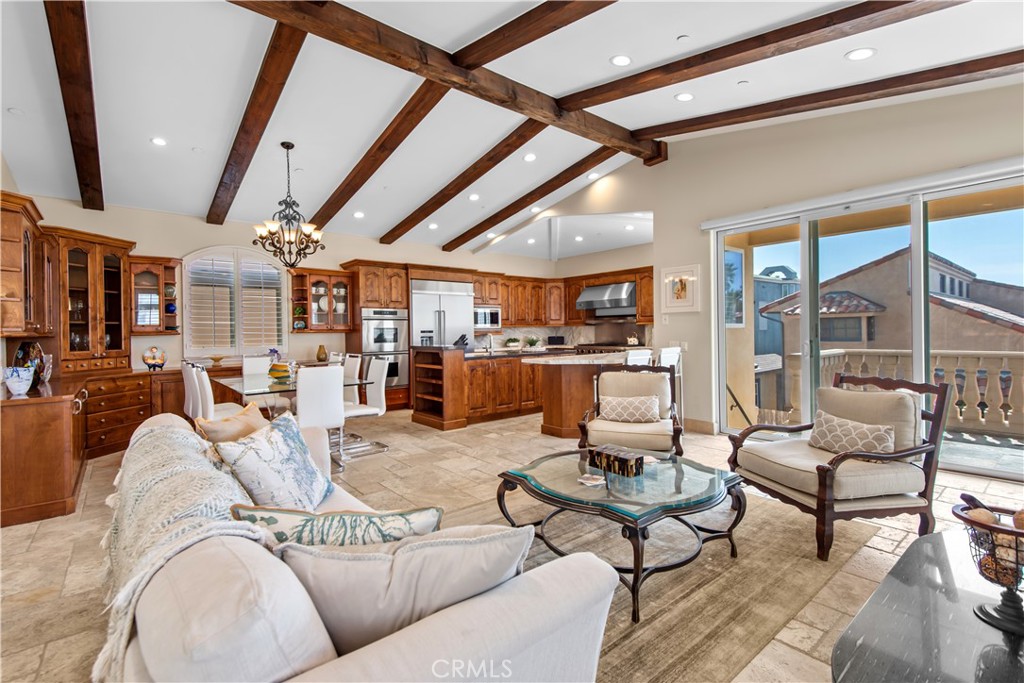 1000 MANDALAY BEACH RD