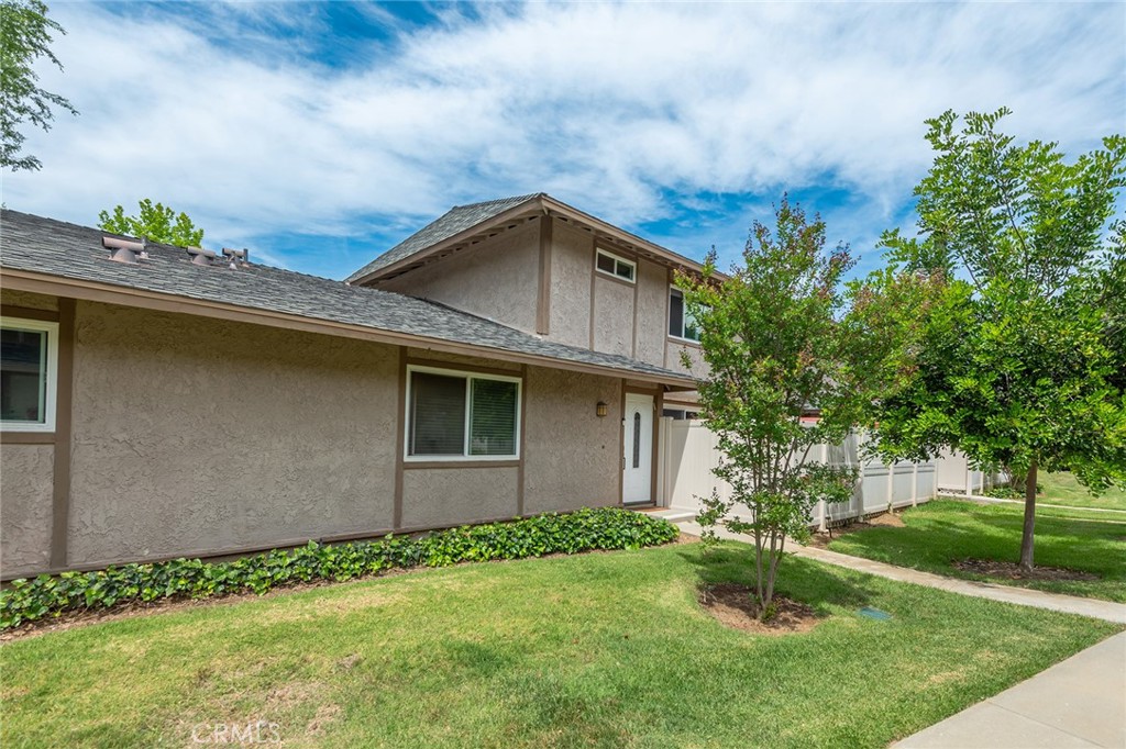 28611 Conejo View