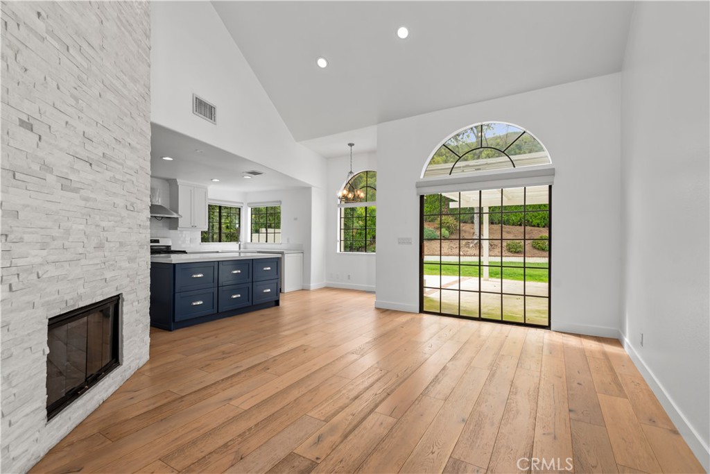 729 Maywood Court